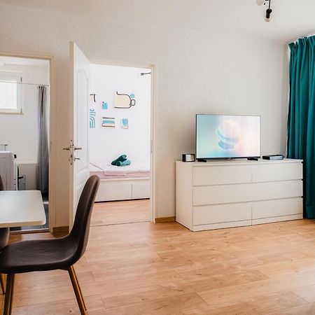 Cozy Apartment Ultracentral Universitate Square Bukares Bagian luar foto