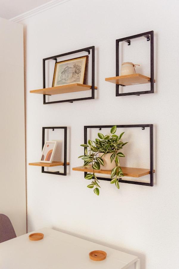 Cozy Apartment Ultracentral Universitate Square Bukares Bagian luar foto