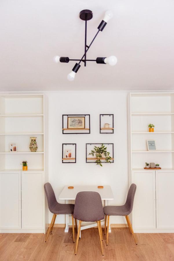 Cozy Apartment Ultracentral Universitate Square Bukares Bagian luar foto