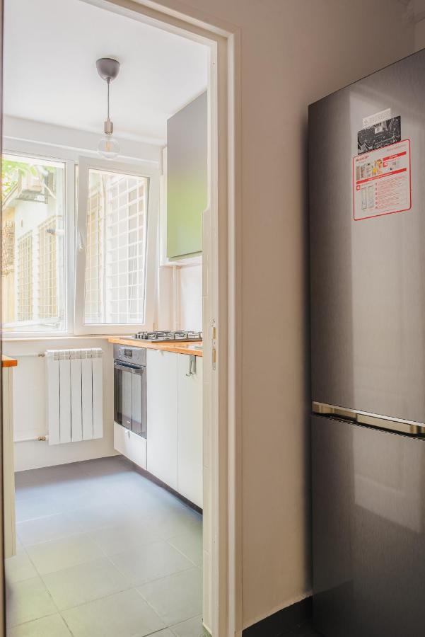 Cozy Apartment Ultracentral Universitate Square Bukares Bagian luar foto